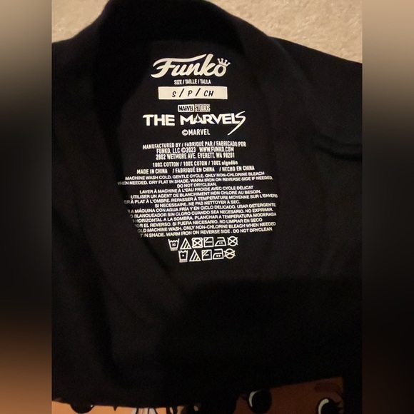 FUNKO THE MARVELS TEE-small NWOT - Picture 4 of 4